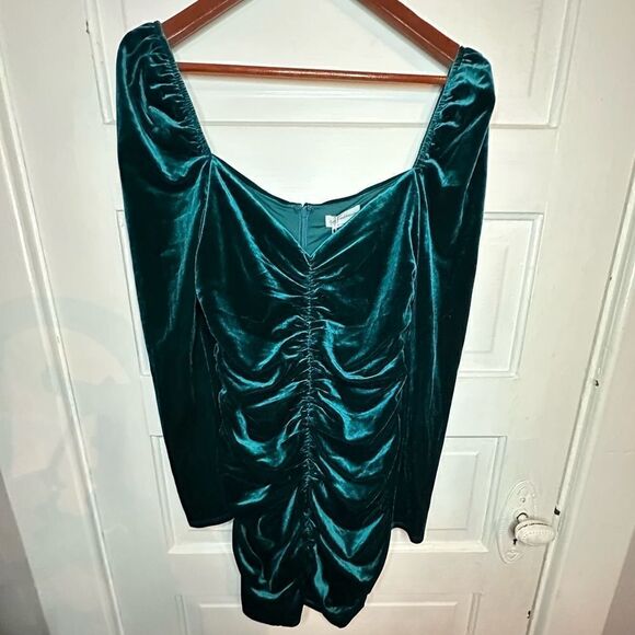 NWTs Lovers + Friends Andie Mini Dress Size Medium - Picture 4 of 13